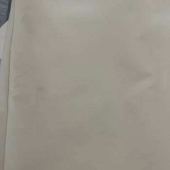 Ich erhielt von Zara schmutzigen Shorts, keine Rückgabe oder Hilfe möglich!