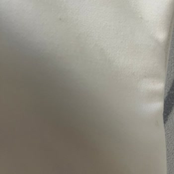 Ich erhielt von Zara schmutzigen Shorts, keine Rückgabe oder Hilfe möglich!