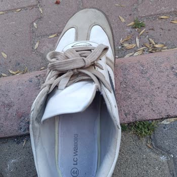 Aldığım Ayakkabının Kısa Sürede Bozulması Ve Müşteri Hizmetlerinin İlgisizliği