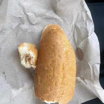 Nihavend Kafe (Kocaeli) Tavuk Dönerde Tüyleri Olan Yağ Tavuk Eti Çıktı