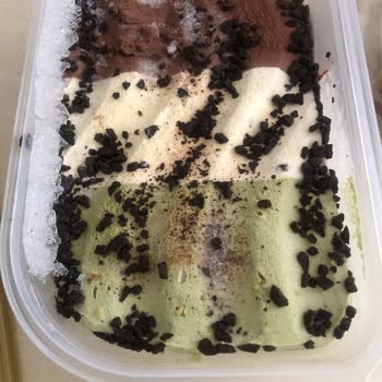 Aldığım Dondurma Buzlanmış Ve Tadı Bozulmuş Şekilde Çıktı