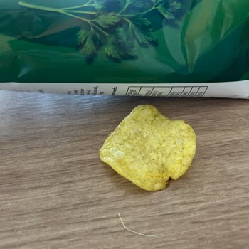 Lays Cips Paketinden Beyaz İp Çıkması Ve Güvenlik Endişesi