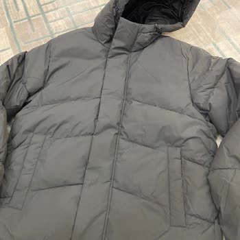 Ich bestellte einen Jack & Jones Mantel, gelieferte Ware stimmt nicht