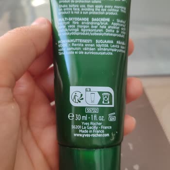 Yves Rocher SPF 50 Sunscreen Peels Off My Face Like Dirt