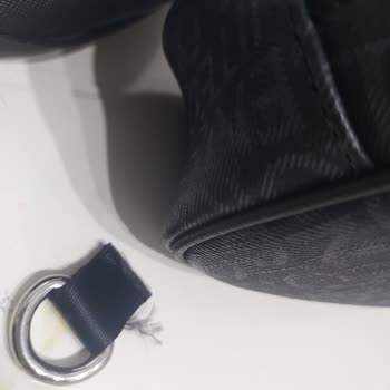 Benetton Handtasche nach 5x Tragen kaputt! Reißverschluss defekt, Träger gerissen