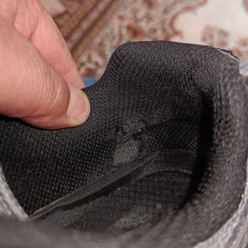 Garantili Ayakkabıda Deformasyon Ve İlgisiz Mağaza Deneyimi