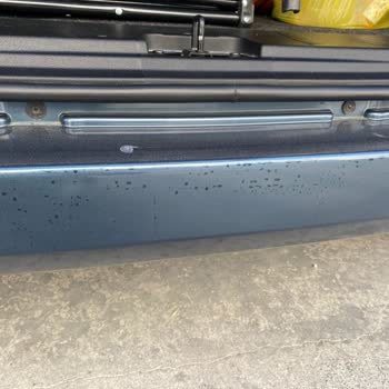 Yeni Aldığım Aracın Boyasında Lekeler Oluştu, Servis Çözüm Sunmuyor