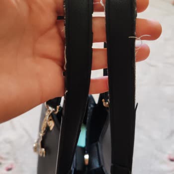 Aldığım Çantanın Alarmı Her Mağazada Çalıyor Ve Mağdur Oluyorum