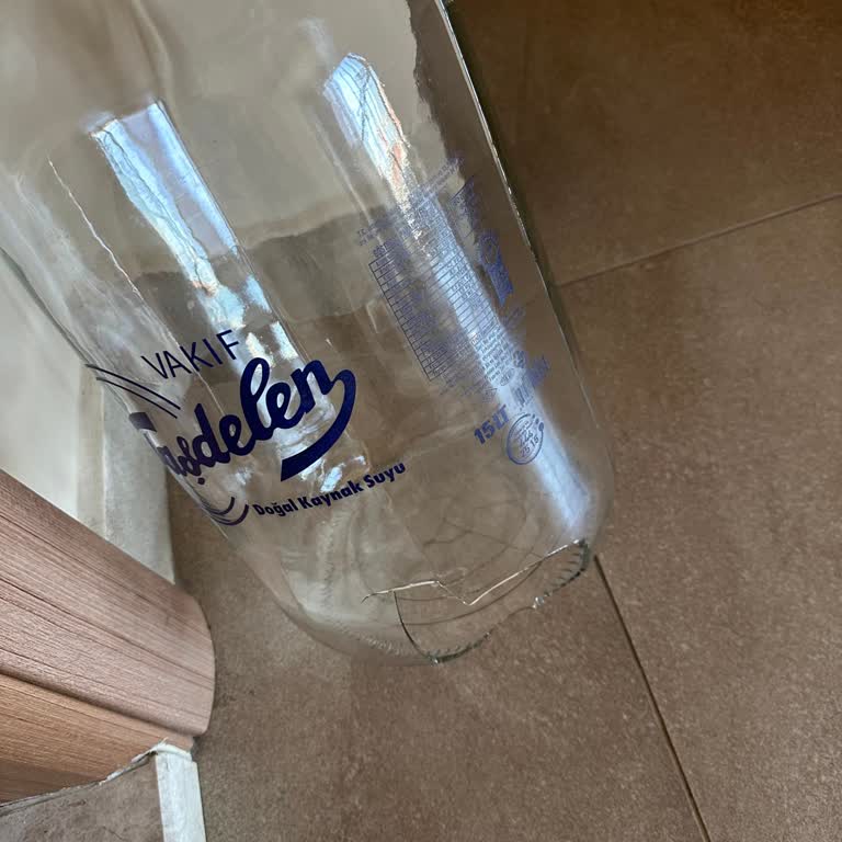 Getir Su Ve Vakıf Taşdelen Kırılan Damacana İçin Sorumluluk Almıyor Mağduriyetim Çözülmedi