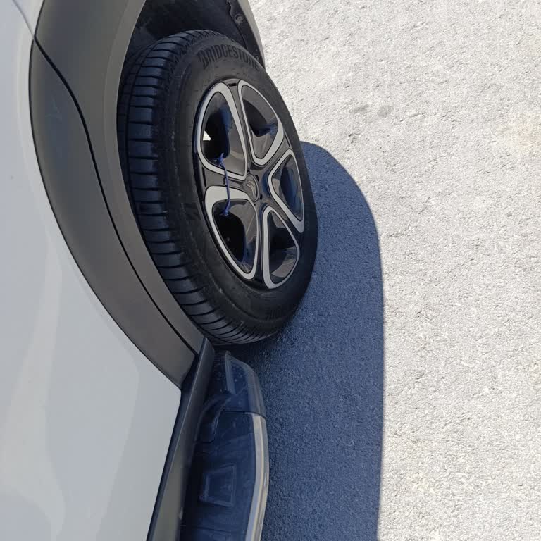 Yetkili Serviste Tespit Edilemeyen Teker Patlağı Ve Eksik Hizmet