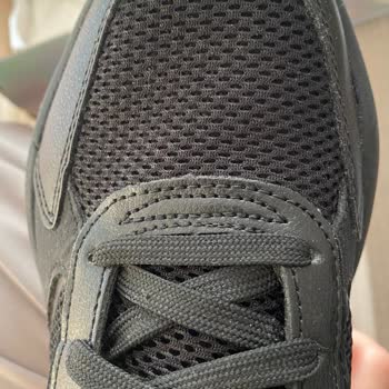 Skechers Ünlü Markadan Aldığım Ayakkabı Kısa Sürede Yırtıldı, Müşteri Memnuniyeti Sıfır!