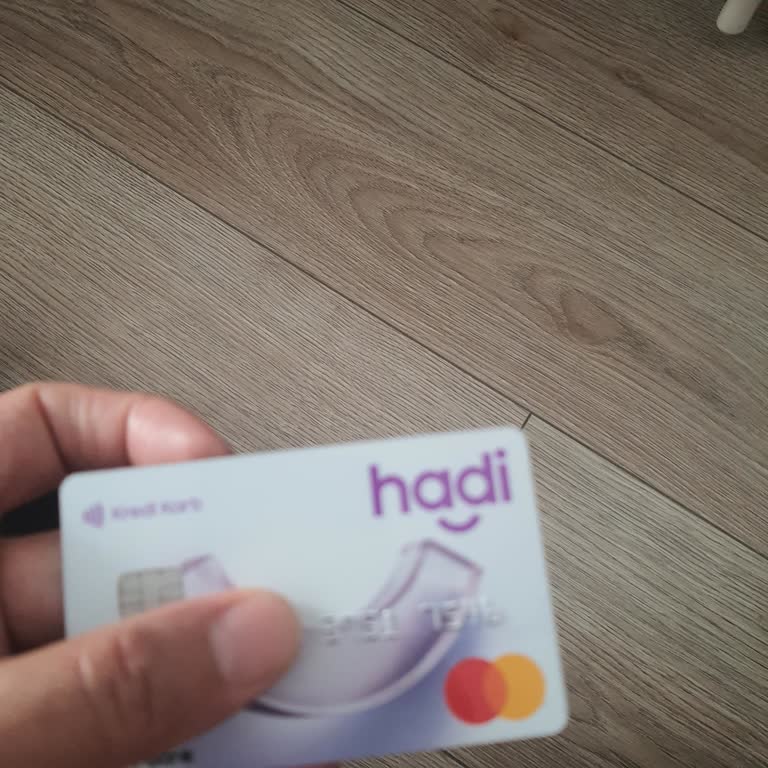 A101'de İndirim Kartı Diyerek Kredi Kartı Verilmesi Ve İletişim Eksikliği