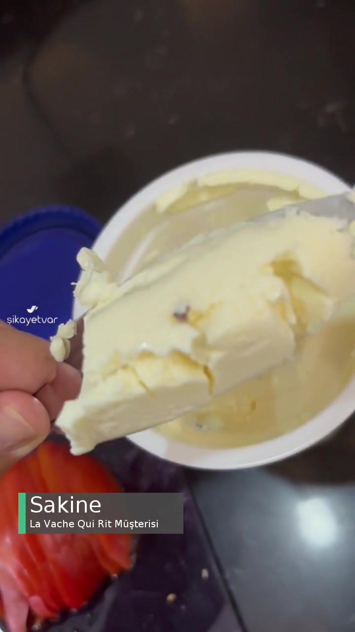 La Vache Qui Rit Krem Peynirden Tuhaf Madde Çıktı! videonun kapak resmi