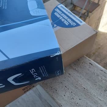 Hasarlı Ve Açık Kutu İle Teslim Edilen PS5 Siparişi İçin Çözüm Sunulmadı