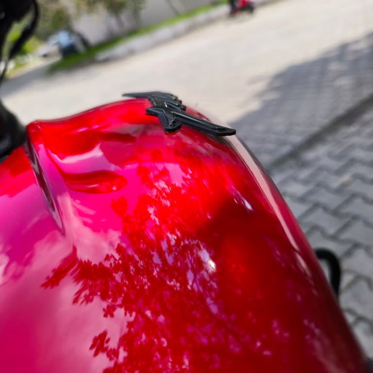 Yeni Motosikletimdeki Bajaj Yazısı Soyuluyor Servis İlgisiz Davranıyor