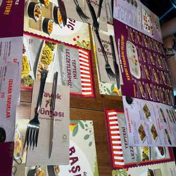 Tavuk Dünyası'nda Yetersiz Karşılama Ve Servis Deneyimi