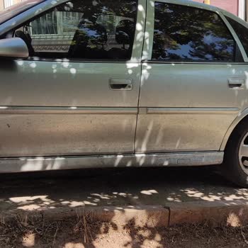 Habersiz Çim Biçme Nedeniyle Aracım Zarar Gördü