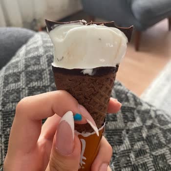 Dondurmadan Çıkan Plastik Parça Güvenimi Sarstı