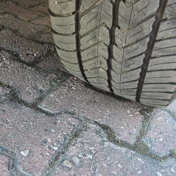 Sıfır Mercedes Vito'nun Ön Lastiklerinde Beklenmedik Aşınma Sorunu