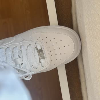 Nike Mağazasından Alınan Ayakkabıda İmalat Hatası Ve Değişim Sorunu