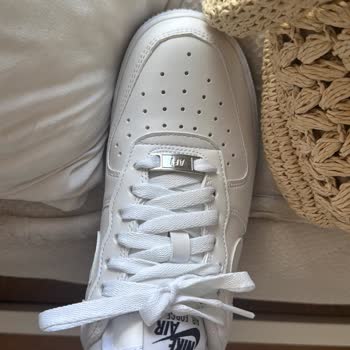 Nike Mağazasından Alınan Ayakkabıda İmalat Hatası Ve Değişim Sorunu