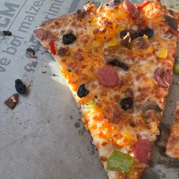 Sbarro Van AVM'de XL Pizza Ve Patates Hayal Kırıklığı