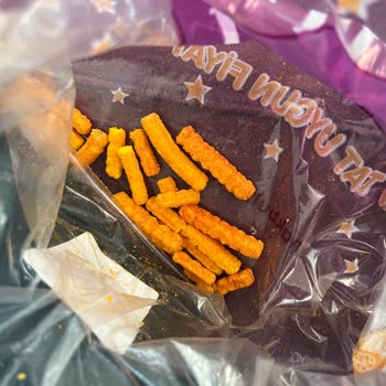 Makbul Cipsinden Kıl Çıkması Ve İlgisiz Çalışanlar