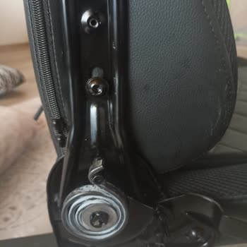 Yeni Alınan KL-R19 Moncher RGB Koltukta Mekanizma Sorunu