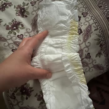 Hatalı Ve Sert Bebek Bezi Nedeniyle Memnuniyetsizlik