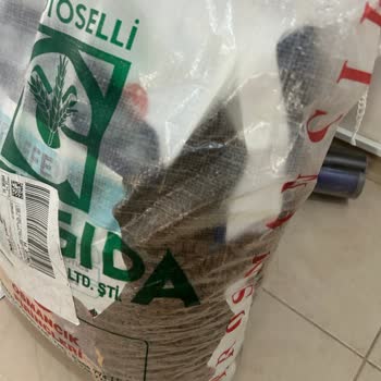 Yırtık Mama Poşeti Ve İletişimsizlik Nedeniyle Mağduriyet