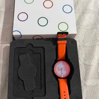 Sıfır Alınan Saatin Kusurlu Gelmesi Ve Yanlış Kutu İle Gönderilmesi Hayal Kırıklığı Yarattı