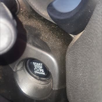 Carwax Aracım Yetersiz Temizlik Ve Israrcı Satışla Teslim Edildi