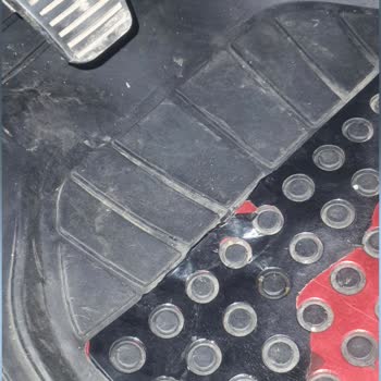 Carwax Aracım Yetersiz Temizlik Ve Israrcı Satışla Teslim Edildi