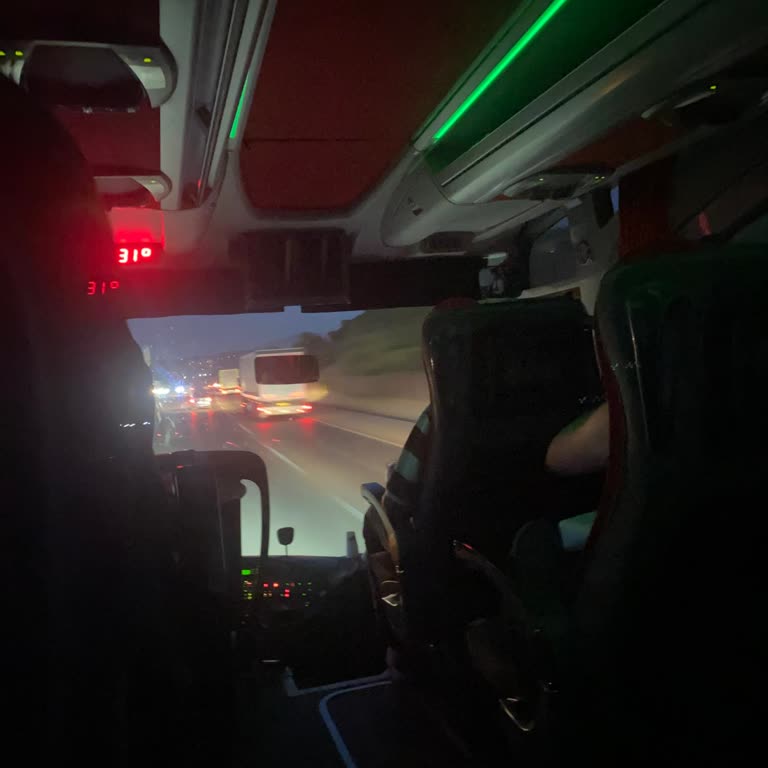 Otobüste Yetersiz Hizmet, Geç Kalkış Ve Rahatsız Edici Davranışlar