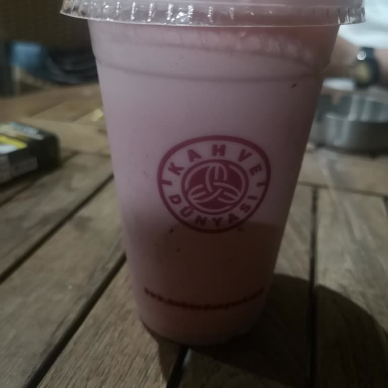 Çilekli Milkshake Kalitesi Hayal Kırıklığına Uğrattı