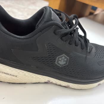 Aldığım Spor Ayakkabı İlk Giyimde Yırtıldı, Değişim Talebim Reddedildi