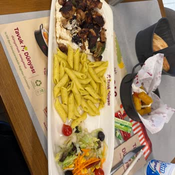 Yanmış Tavuk Ve Kalite Kontrol Endişesi: Huzursuz Bir Deneyim