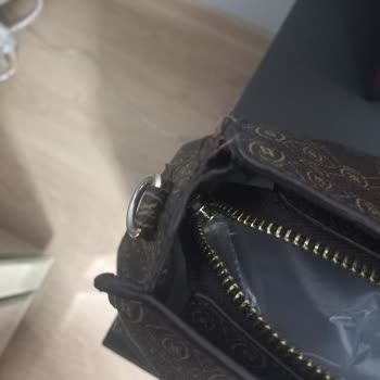 Vakko Çantada Tamirat Hayal Kırıklığı Ve Mağduriyet