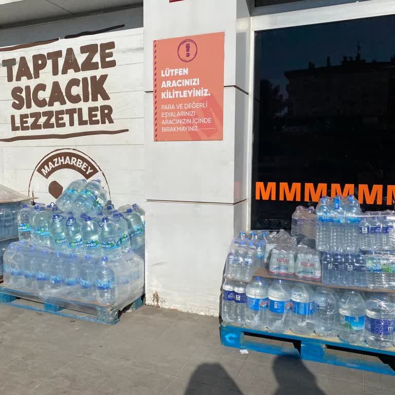 Migros'ta Sular Güneşte Bırakılıyor İnsan Sağlığı Tehlikede