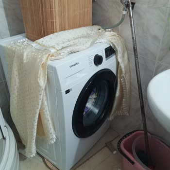 Samsung Çamaşır Makinesi Çok Gürültülü Ve Yerinden Oynuyor