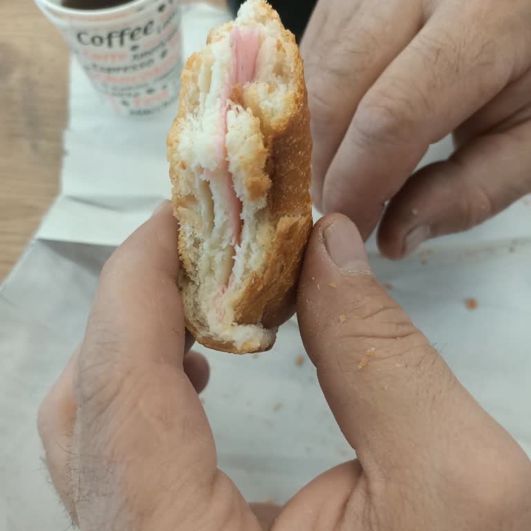 Aygül Kuruyemiş Personel Artıklarını Müşteriye Satıyorlar, Hijyen Ve Güven Sorunu