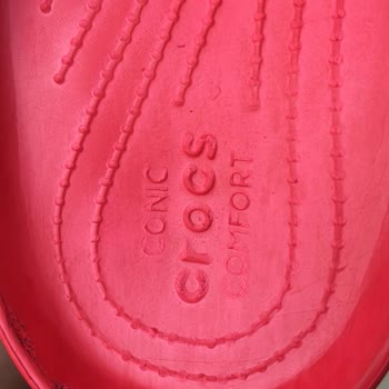 Kullanılmış Ve Deforme Crocs Terlik Gönderildi, Satıcı Çözüm Sunmuyor