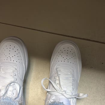 Yeni Alınan Nike Ayakkabı İlk Giyimde Kırıldı Ve Değişim Talebim Reddedildi