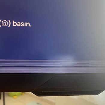 Samsung 32 İnç Oyun Monitöründe Beklenmedik Ekran Problemi Ve Servis Süreci Hayal Kırıklığı