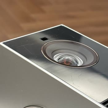 Sıfır Aldığım Projeksiyon Hem Arızalı Hem Hasarlı Teslim Edildi