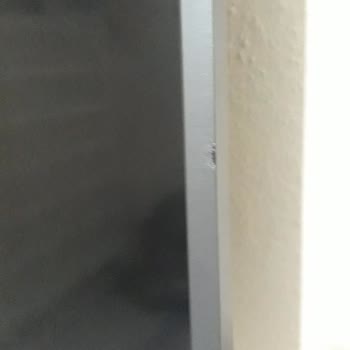 Servis Sonrası Televizyon Ekranındaki Çizikler Arttı, İkinci El Panel Şüphesi