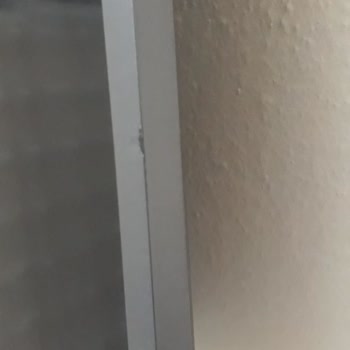 Servis Sonrası Televizyon Ekranındaki Çizikler Arttı, İkinci El Panel Şüphesi