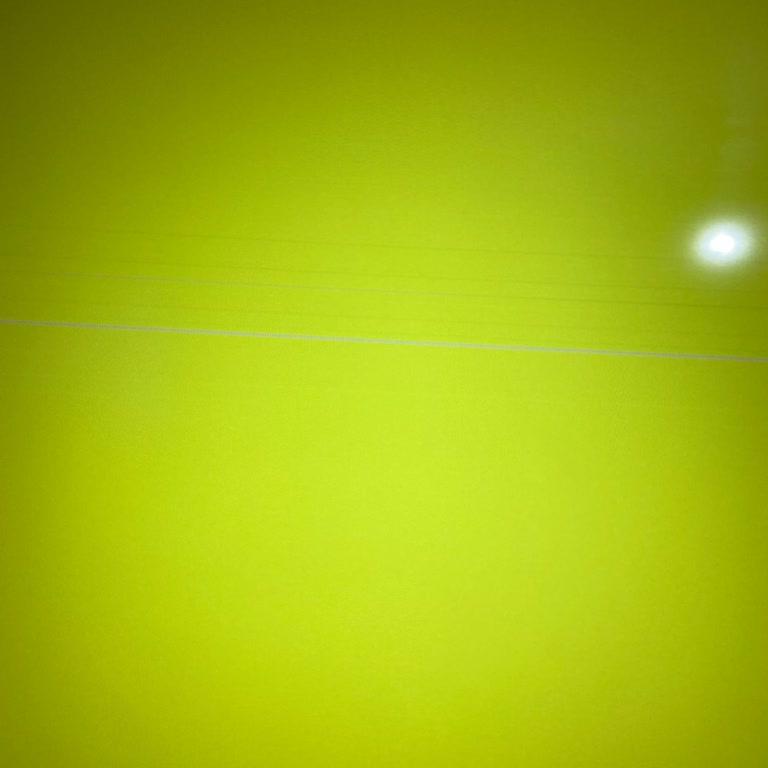 Servis Sonrası Televizyon Ekranındaki Çizikler Arttı, İkinci El Panel Şüphesi