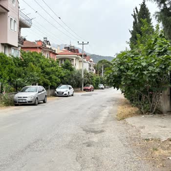 Fethiye'de Kaldırım Ve Altyapı Sorunu Hayatı Zorlaştırıyor