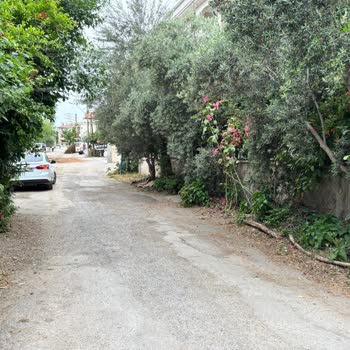 Fethiye'de Kaldırım Ve Altyapı Sorunu Hayatı Zorlaştırıyor